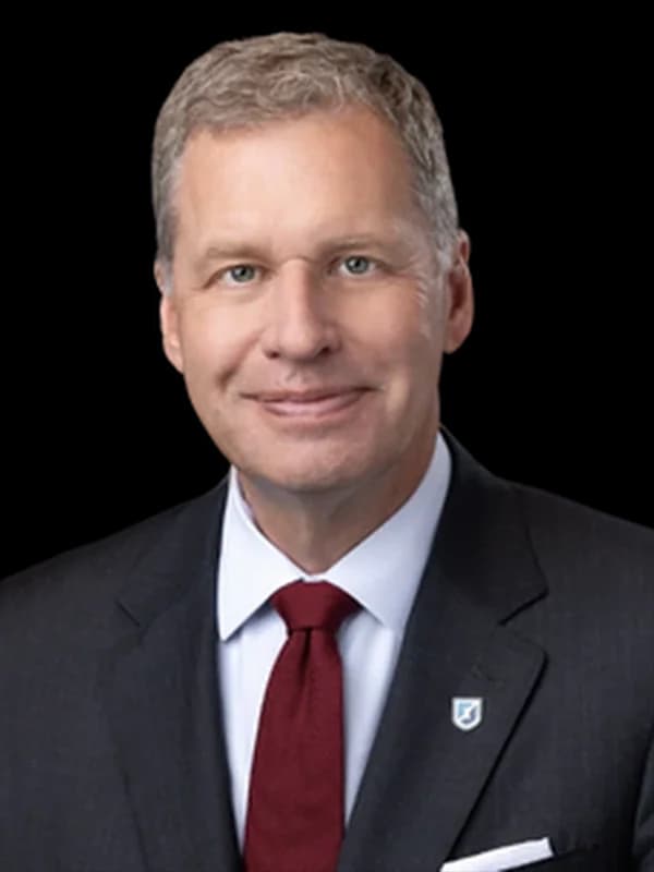 Steven Kobos