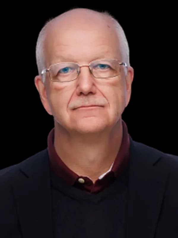Dr. Alfred Hase